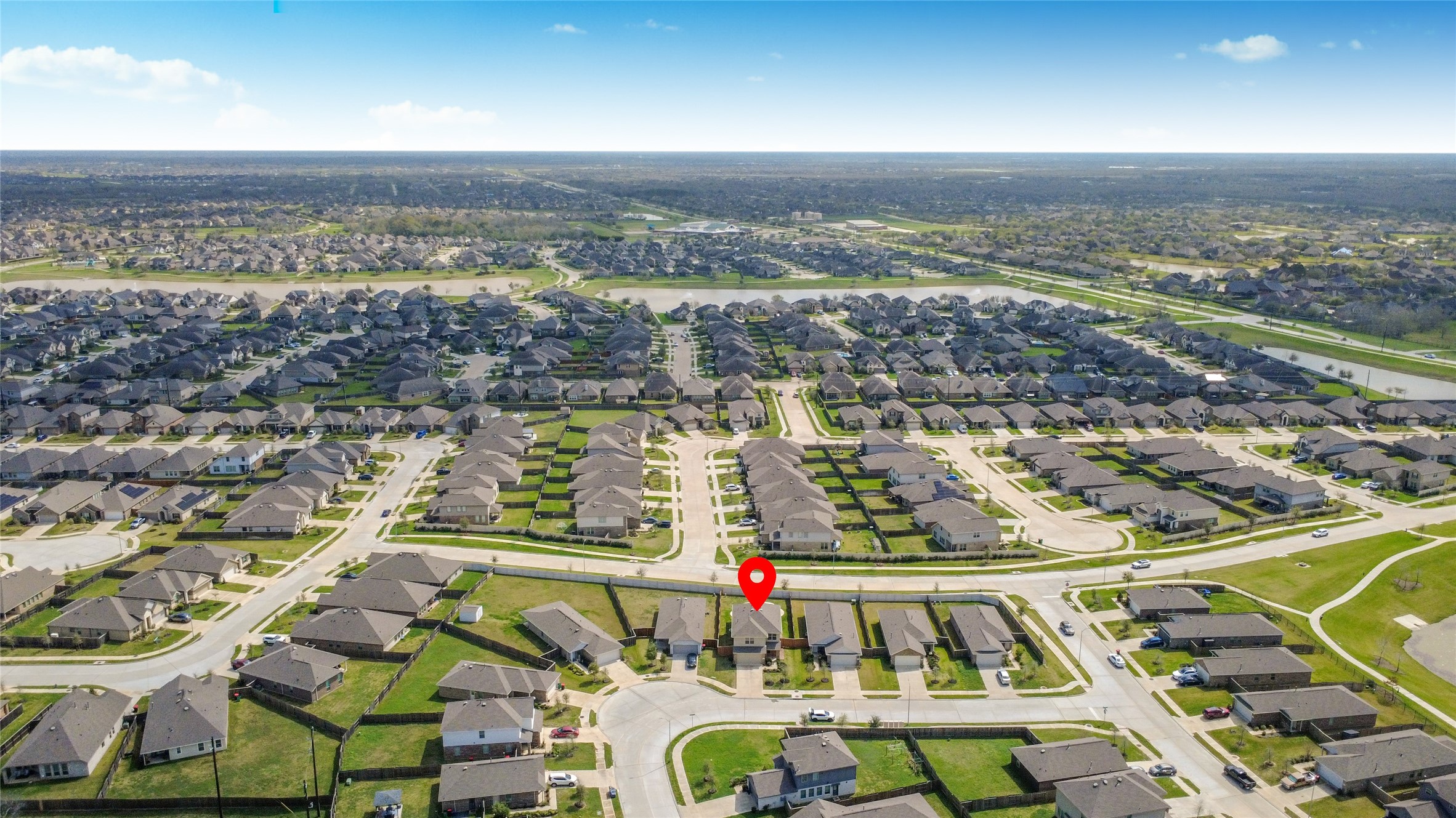 5011 Stratton Lane Rosharon, TX 77583 - Photo 36 of 38 an aerial view of residential houses with outdoor space