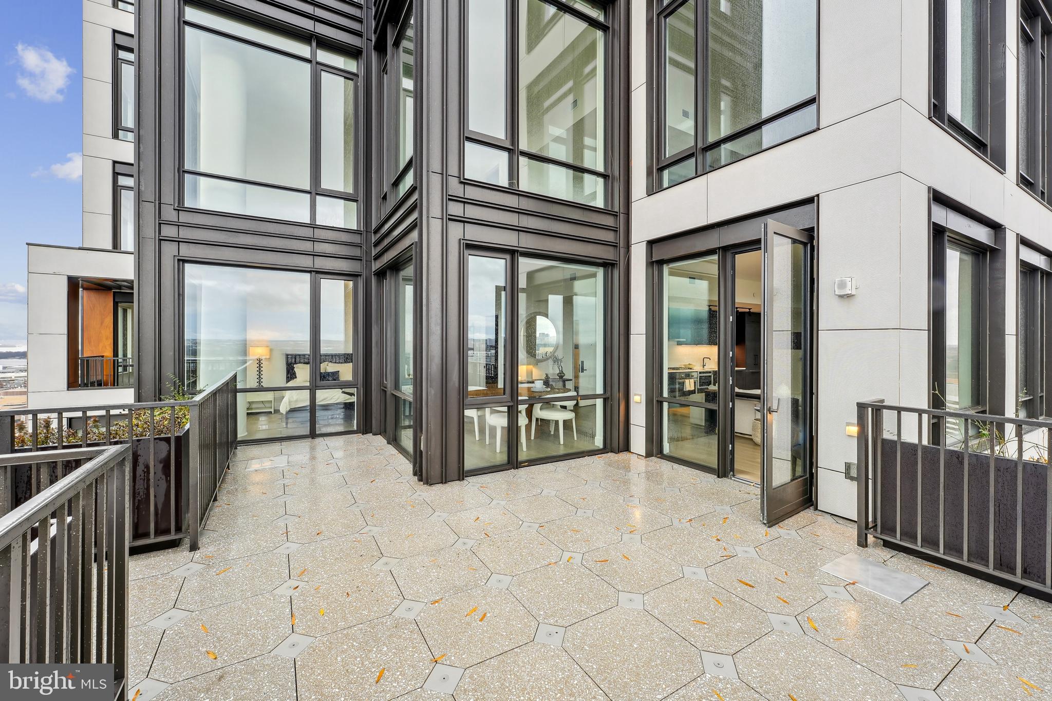 269 19th Court South, Unit 2315 Arlington, VA 22202 - Photo 10 of 48