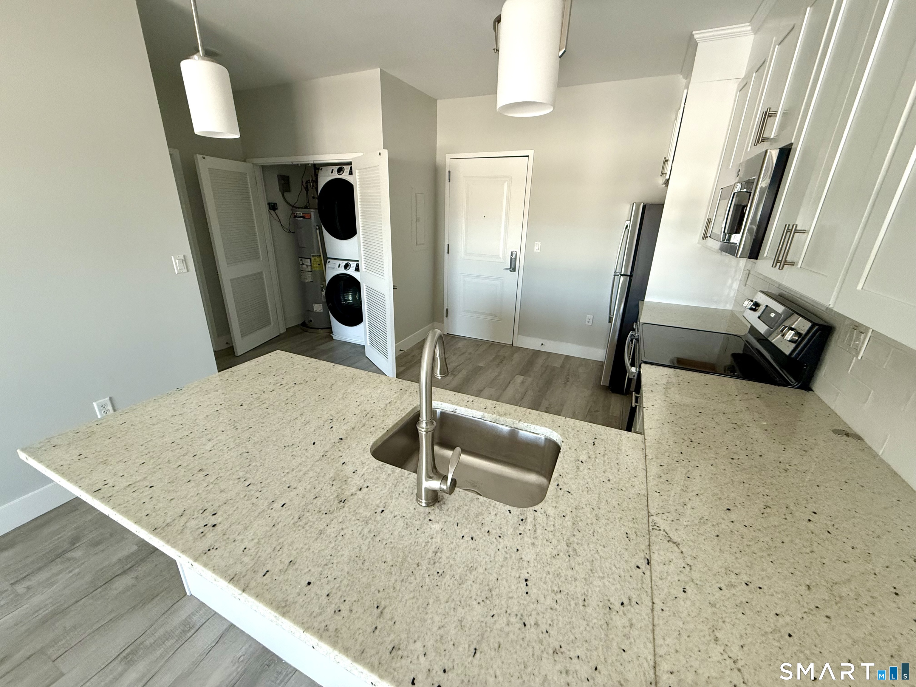 502 Howe Avenue, Unit 302 Shelton, CT 06484 - Photo 12 of 15