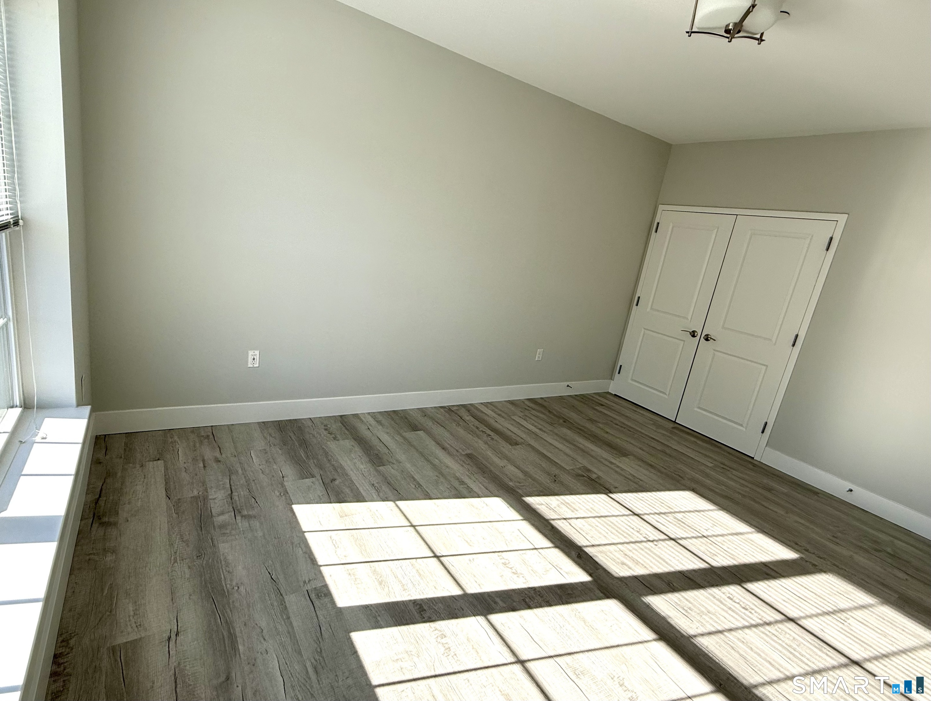 502 Howe Avenue, Unit 302 Shelton, CT 06484 - Photo 6 of 15