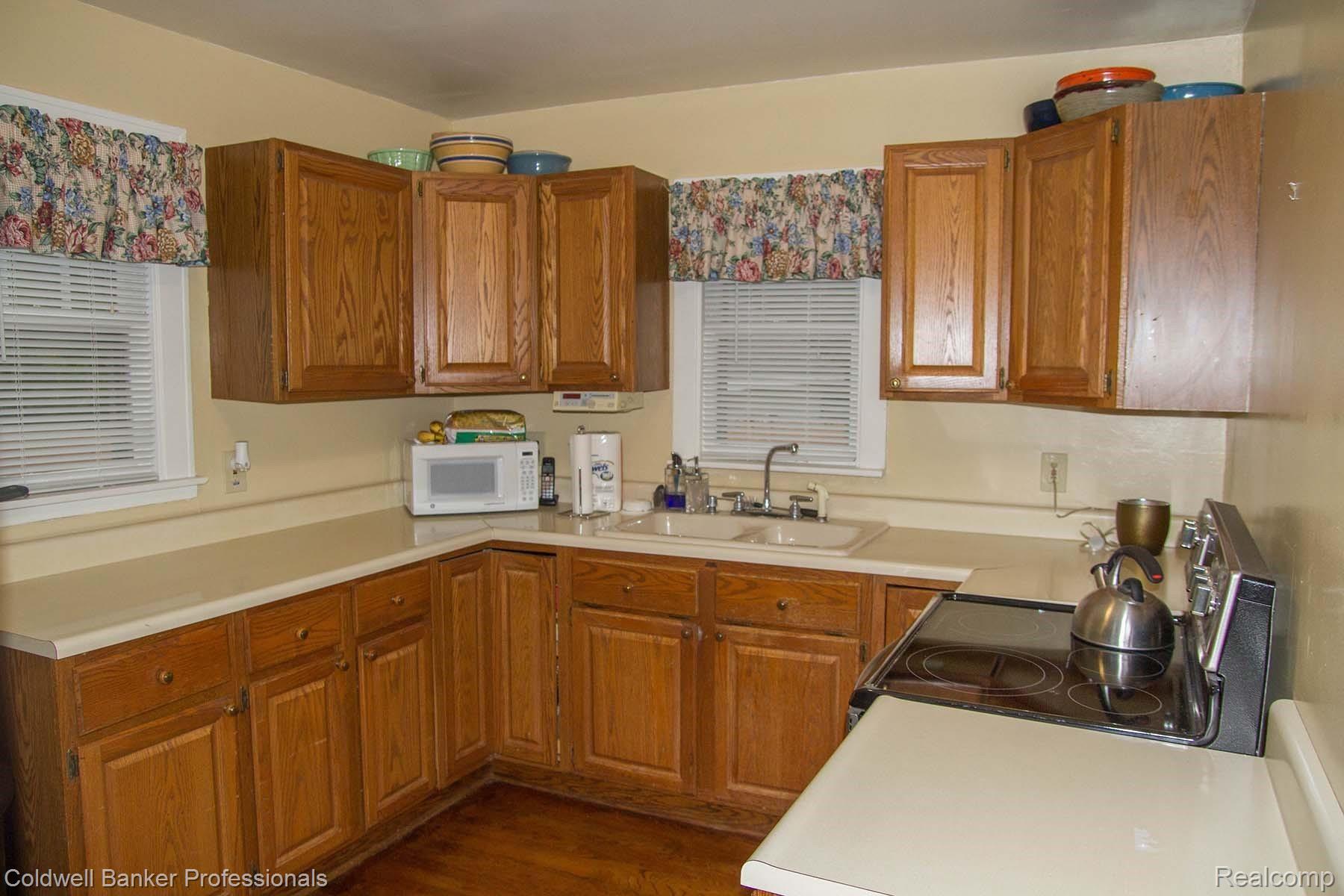 6421 East Pierson Road Flint, MI 48506 - Photo 19 of 59 Pierson (19).jpg