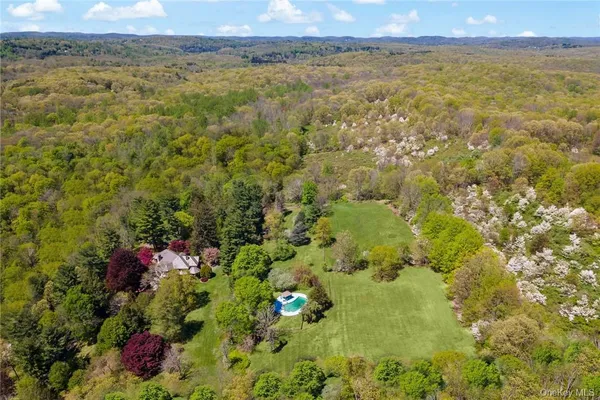 $3,400,000 | 99 Moseman Avenue, Katonah, NY 10536