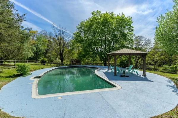 $3,250,000 | 99 Moseman Avenue, Katonah, NY 10536