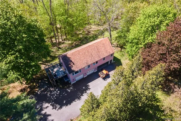 $3,250,000 | 99 Moseman Avenue, Katonah, NY 10536