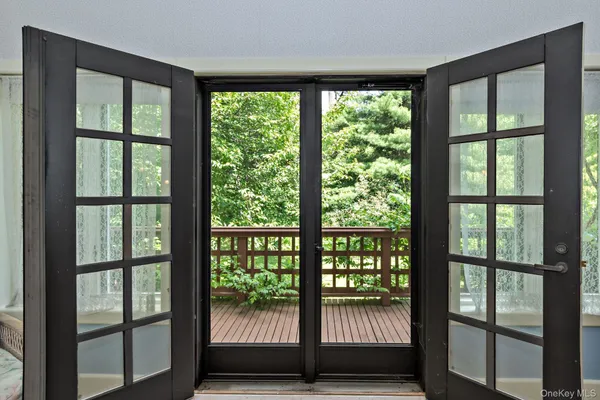 $3,250,000 | 99 Moseman Avenue, Katonah, NY 10536