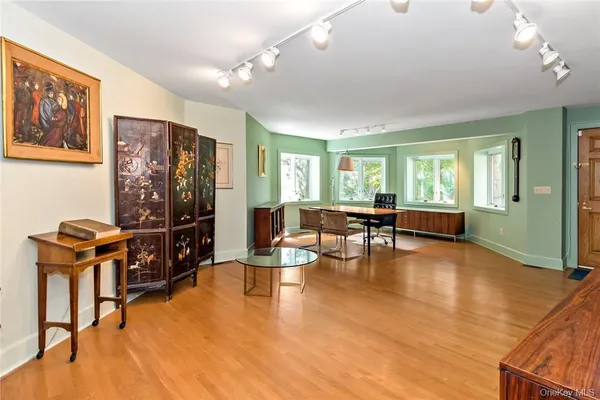 $3,250,000 | 99 Moseman Avenue, Katonah, NY 10536