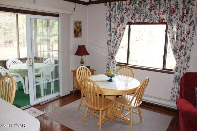 72 Fawn Road Hawley, PA 18428 - Photo 11 of 29 17 Dining area