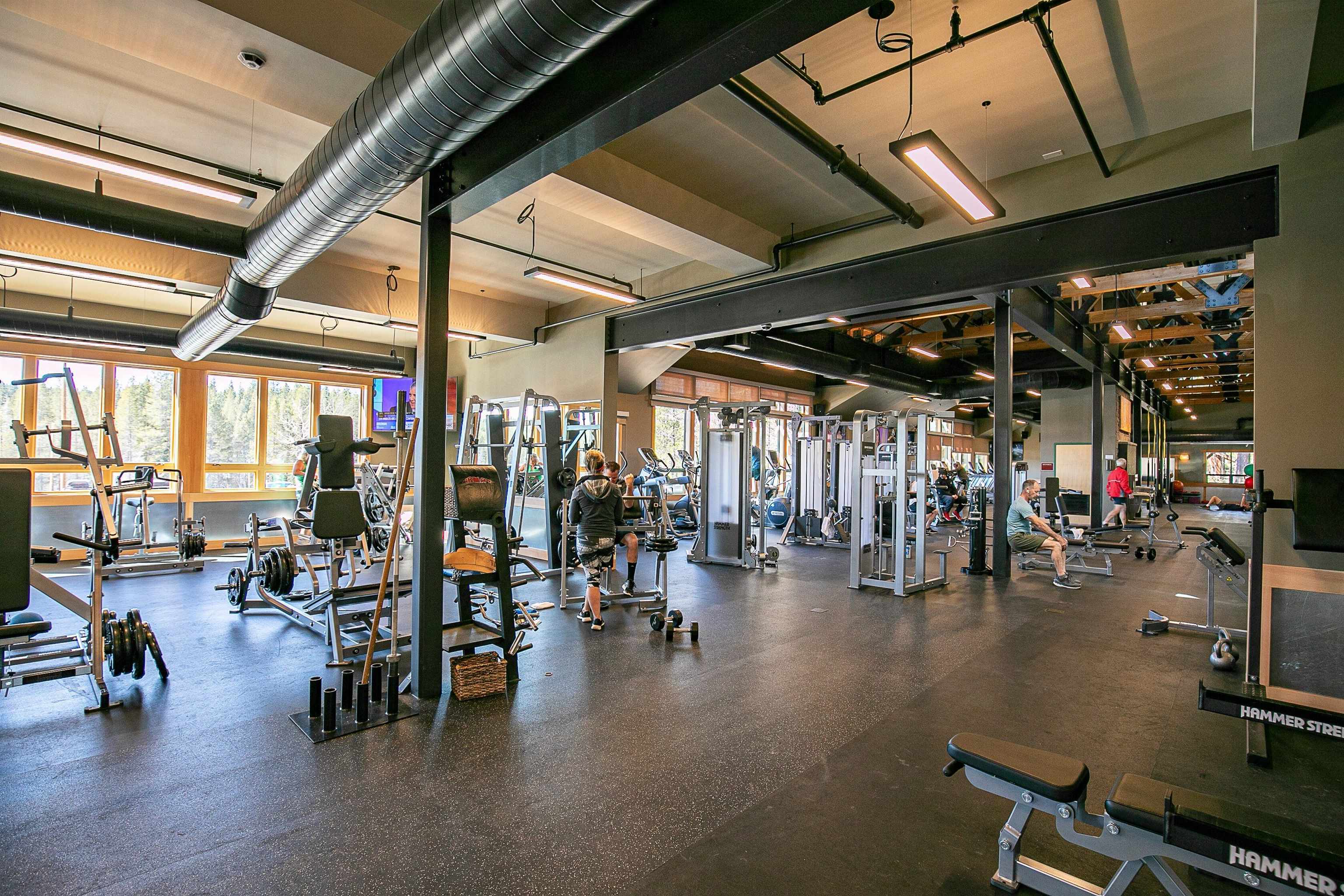 11568 Schussing Way Truckee, CA 96161 - Photo 26 of 28 a view of a studio with wooden floor