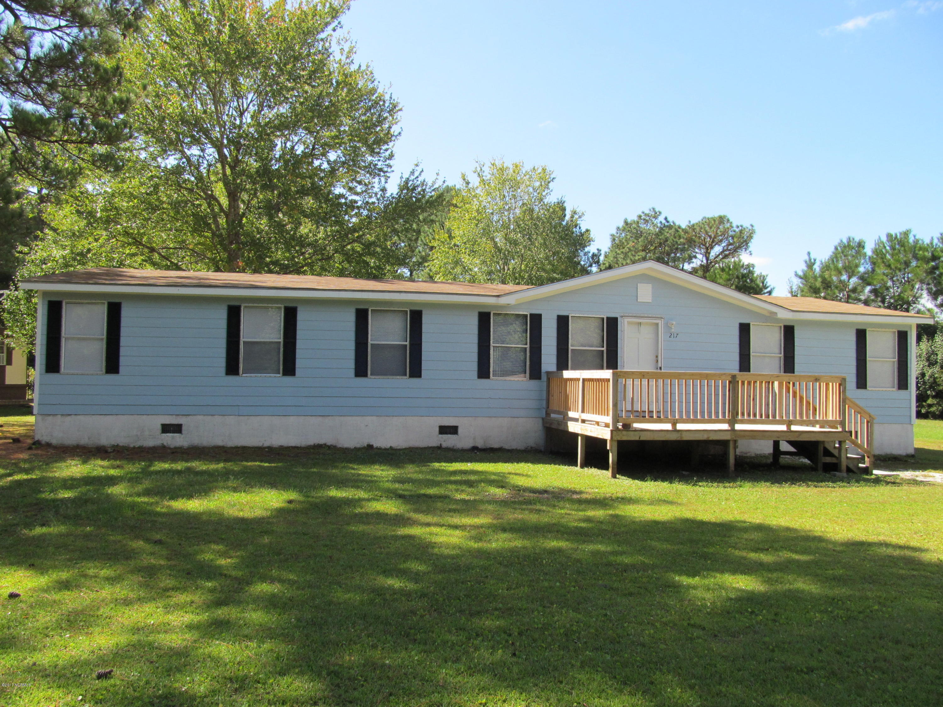 217 Rattan Street Newport, NC 28570 - Photo 2 of 20 Front