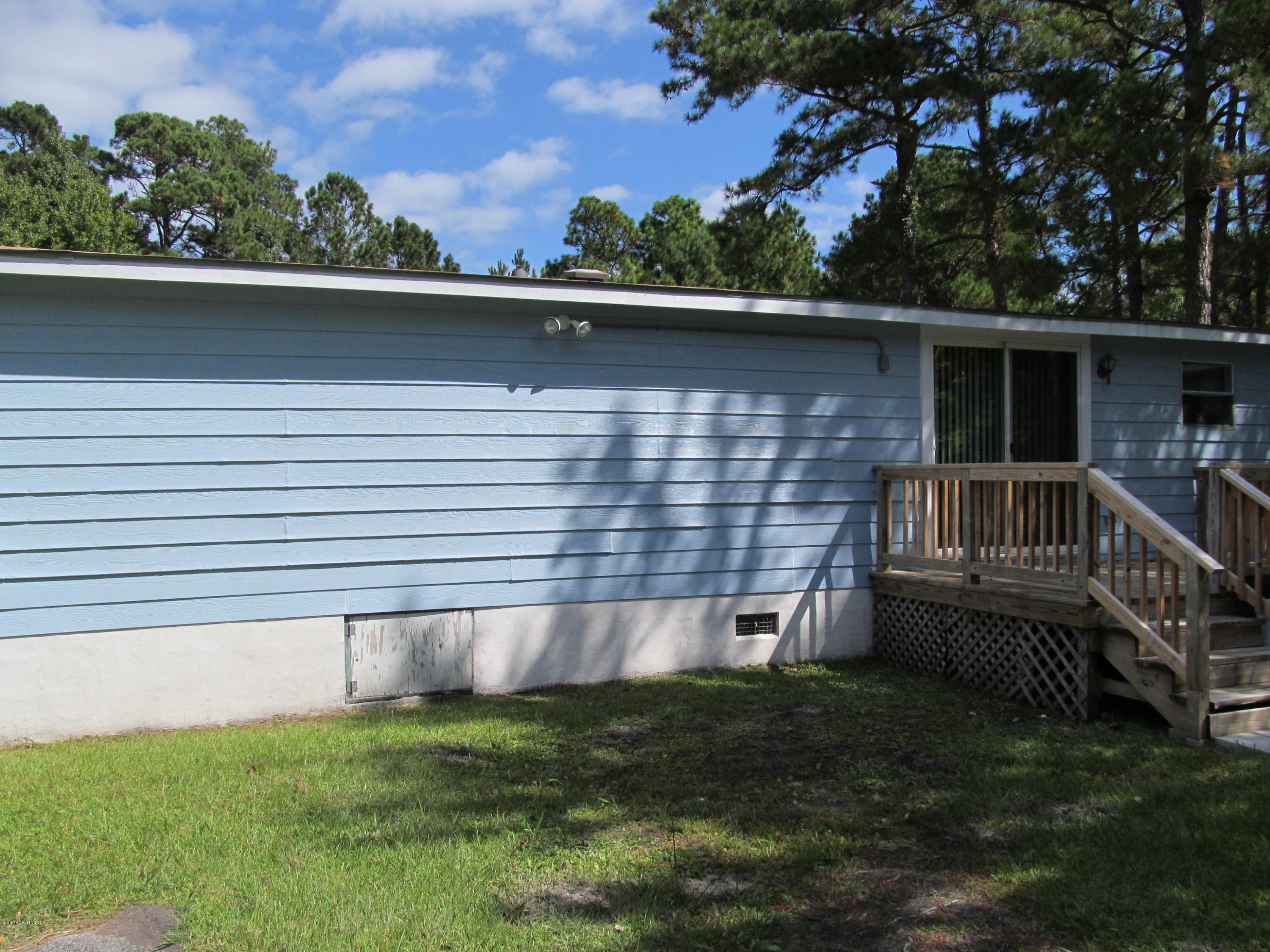 217 Rattan Street Newport, NC 28570 - Photo 4 of 20 Rear View