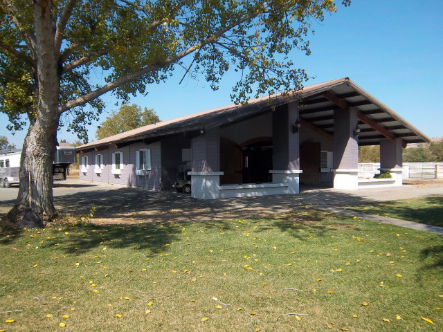 800 Spring Grove Road Hollister, CA 95023 - Photo 5 of 19 Gallery Image 5