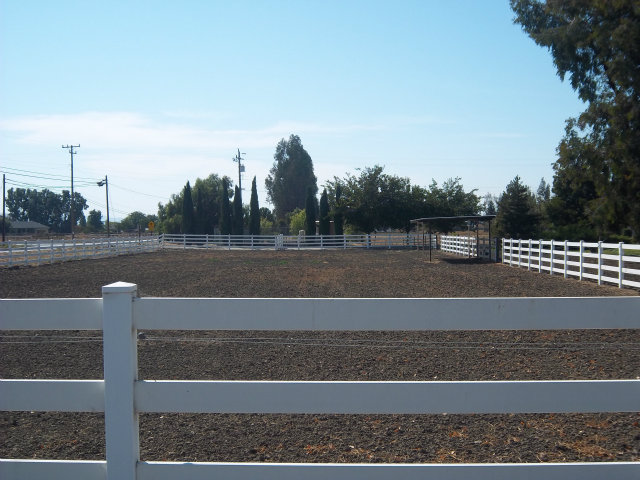 800 Spring Grove Road Hollister, CA 95023 - Photo 6 of 19 Gallery Image 6