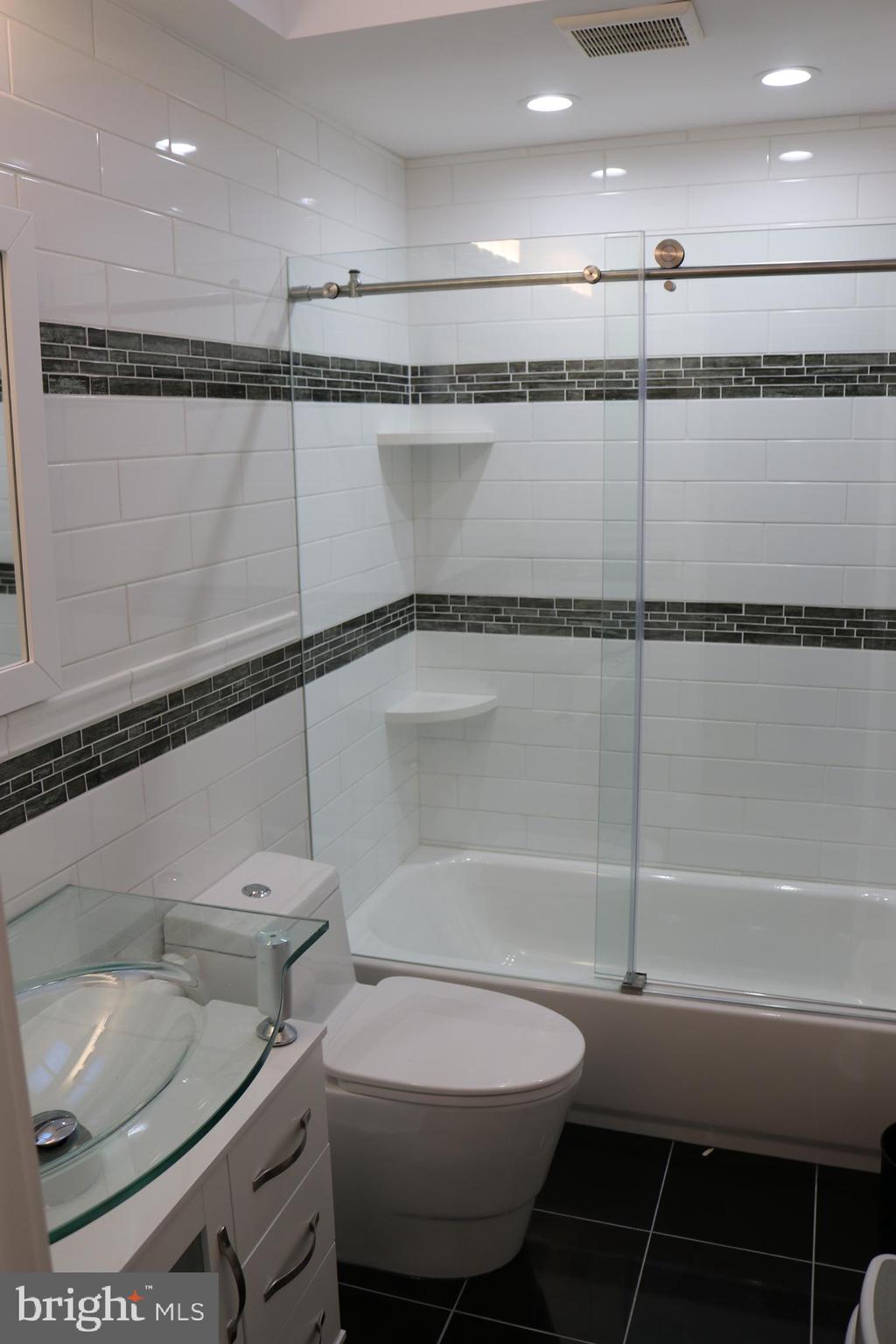 2603 Sorrento Road Philadelphia, PA 19131 - Photo 12 of 17 Gallery Image 12