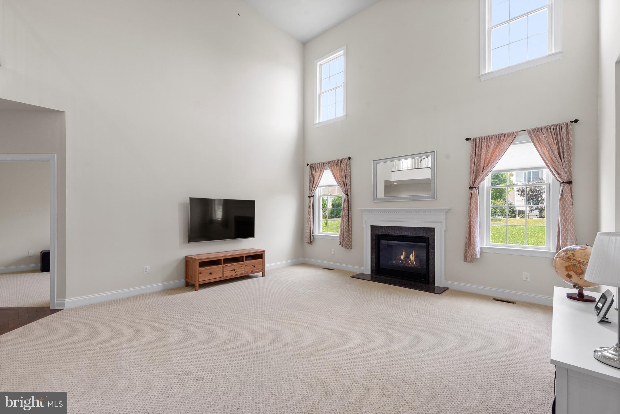 3905 Lewis Run Road Newtown Square, PA 19073 - Photo 11 of 34 2 story family room
