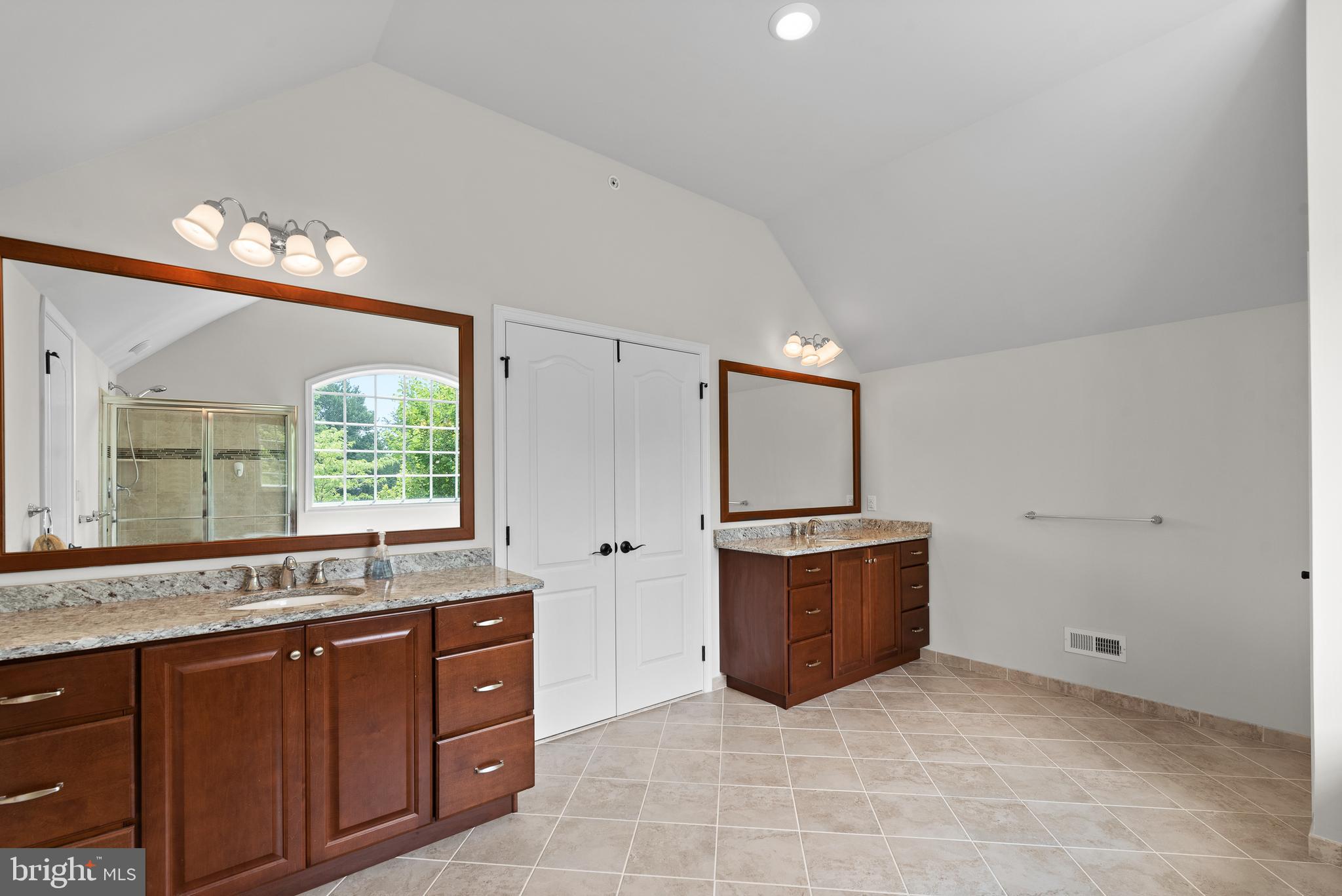 3905 Lewis Run Road Newtown Square, PA 19073 - Photo 22 of 34 Primary bathroom