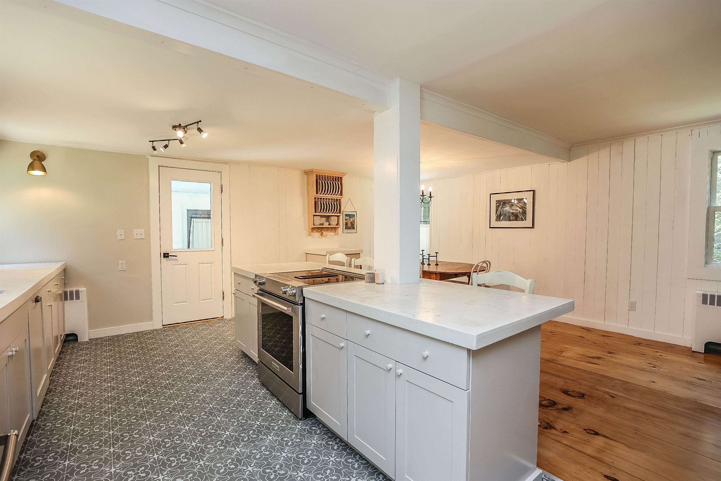 275 Elm Hill Road Peterborough, NH 03458 - Photo 11 of 39 Gallery Image 11