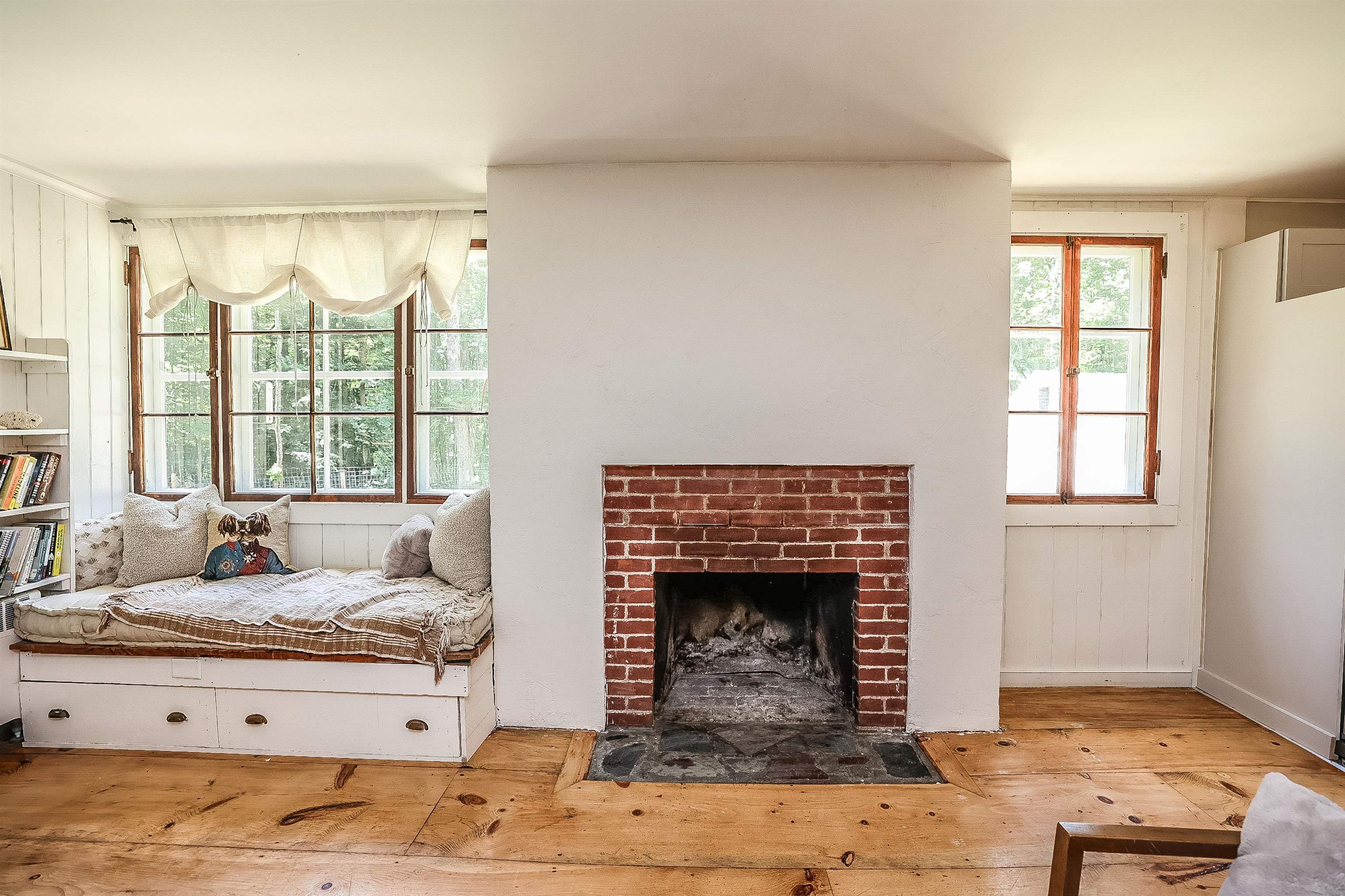 275 Elm Hill Road Peterborough, NH 03458 - Photo 5 of 39 Gallery Image 5