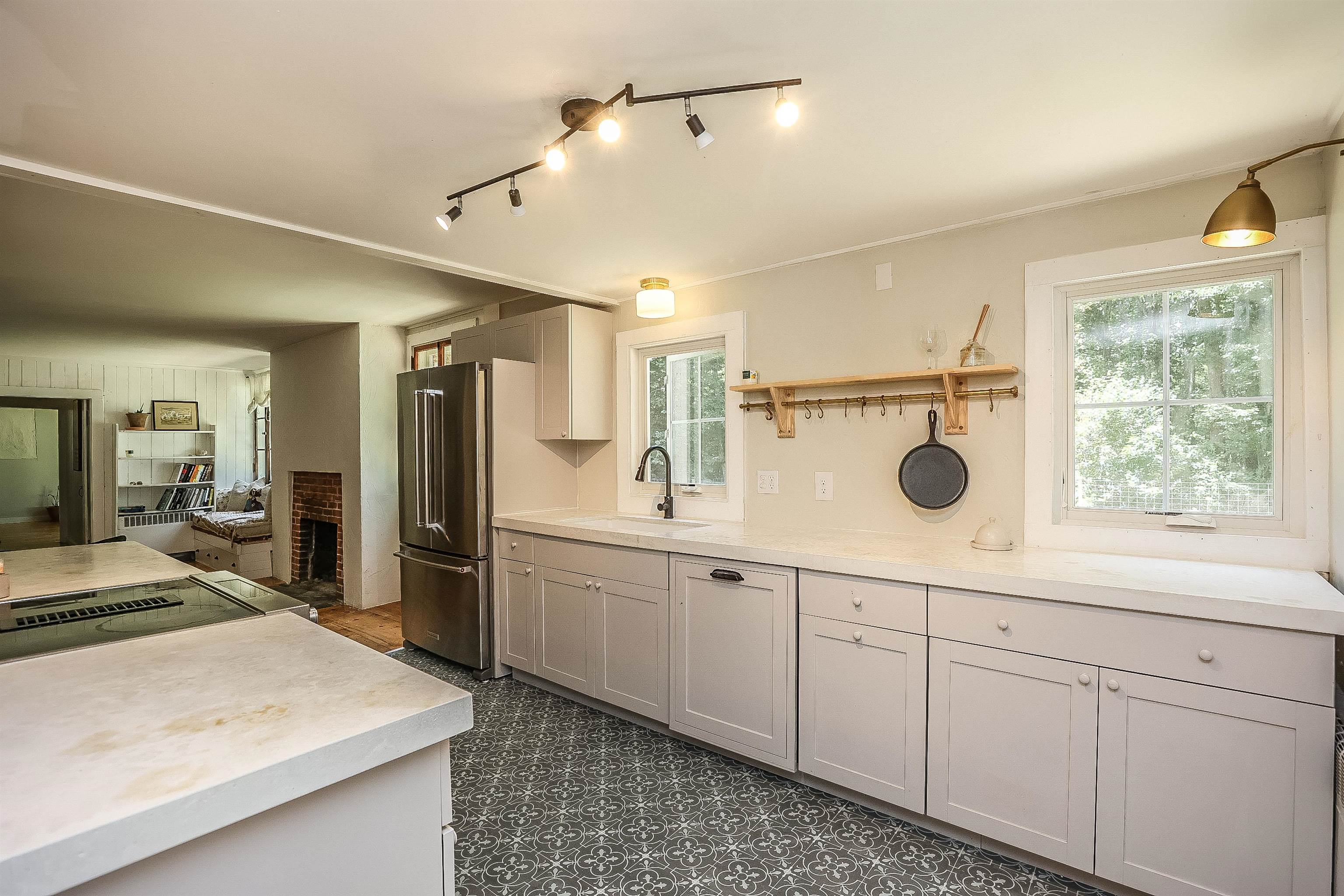 275 Elm Hill Road Peterborough, NH 03458 - Photo 10 of 39 Gallery Image 10