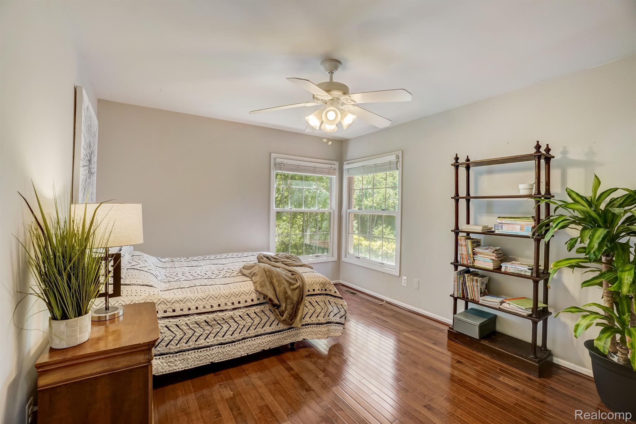 45011 Glengarry Road Canton, MI 48188 - Photo 14 of 41 Gallery Image 14