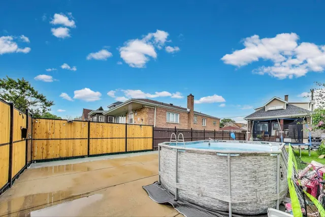 $394,995 | 6432 South Kilpatrick Avenue, Chicago, IL 60629