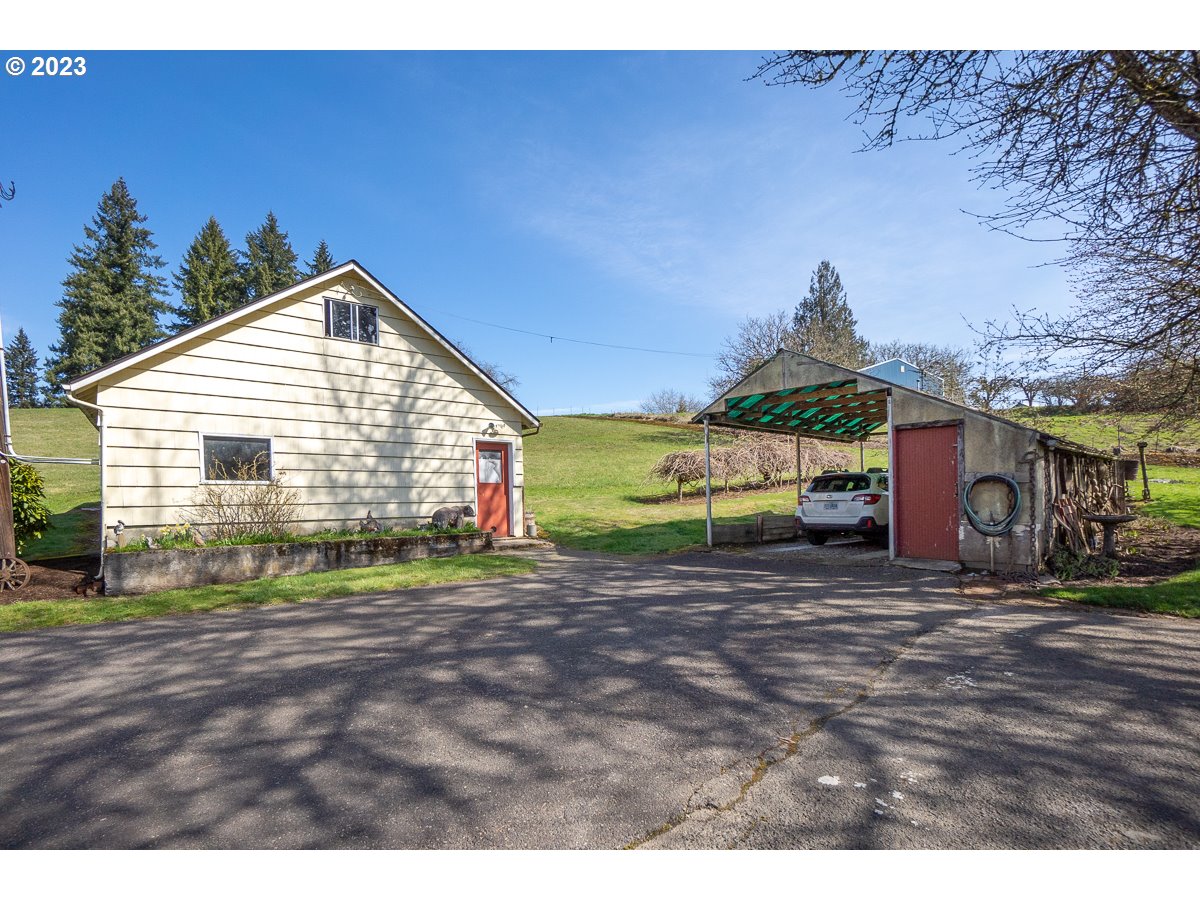 32559 Northwest Ej Smith Road Scappoose, OR 97056 - Photo 28 of 32 Gallery Image 28