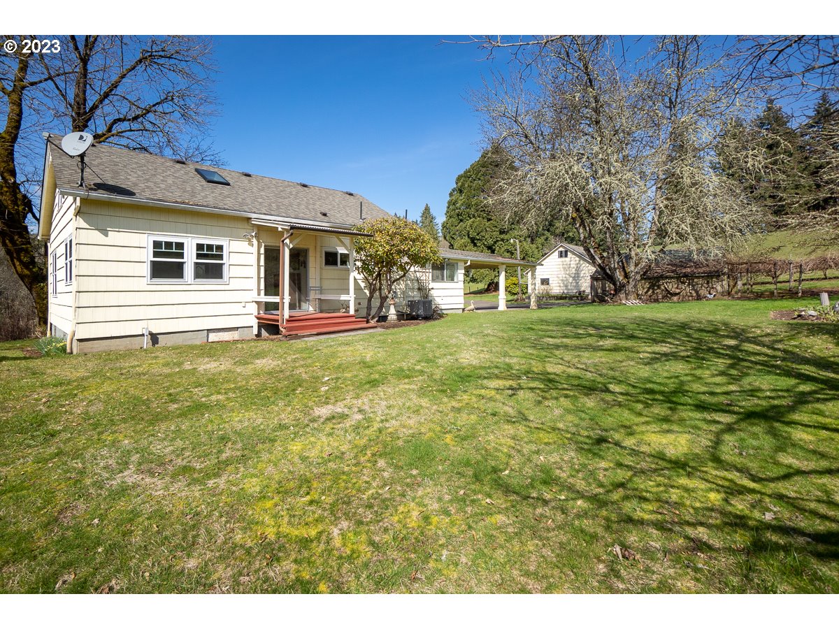 32559 Northwest Ej Smith Road Scappoose, OR 97056 - Photo 3 of 32 Gallery Image 3