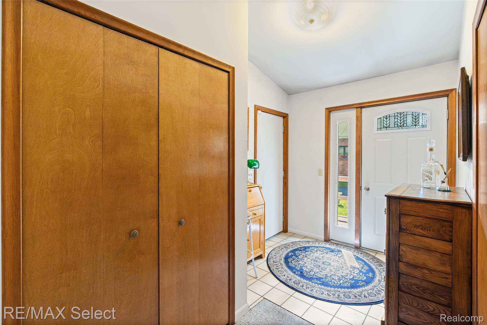 6605 Flushing Road Flushing, MI 48433 - Photo 10 of 37 Entry