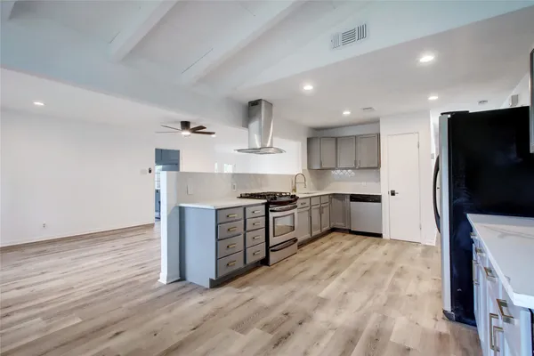 $3,895 | 1906 Morrow Street, Austin, TX 78757