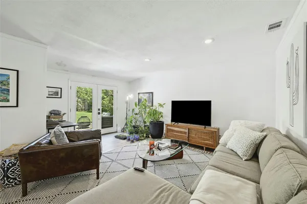 $3,895 | 1906 Morrow Street, Austin, TX 78757