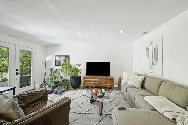 $3,895 | 1906 Morrow Street, Austin, TX 78757