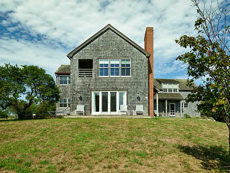 1621 West Side Road Block Island, RI 02807 - Photo 3 of 20 Exterior Front.