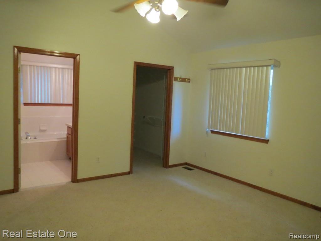 26115 King Road Romulus, MI 48174 - Photo 16 of 30 IMG_0018.jpg
