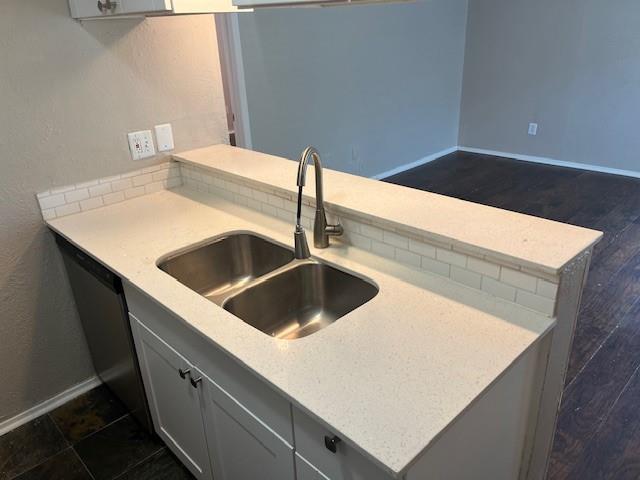 2821 Reagan Street, Unit 202 Dallas, TX 75219 - Photo 6 of 13 a close view of sink