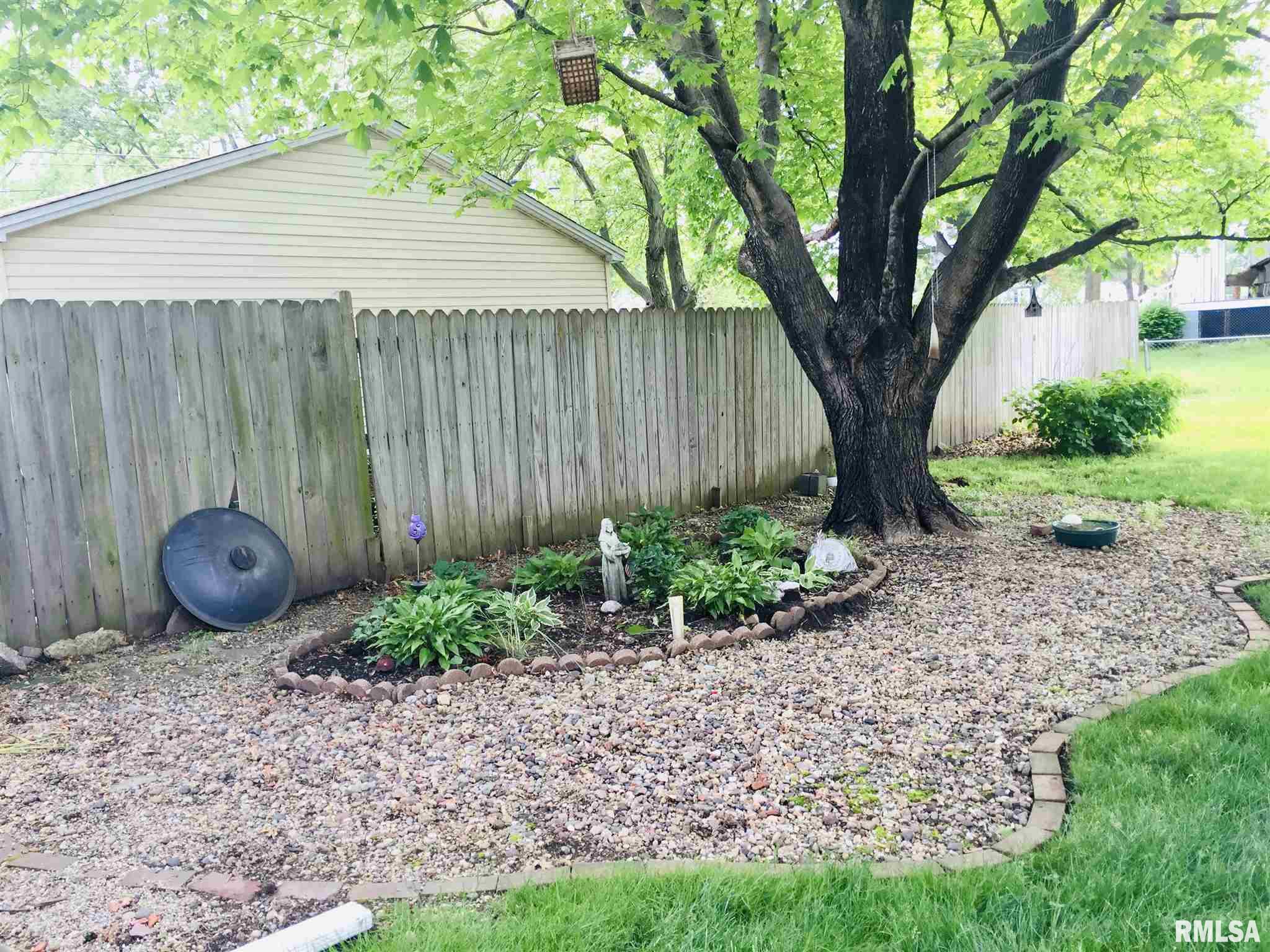 2957 South 3rd Street Springfield, IL 62703 - Photo 7 of 9