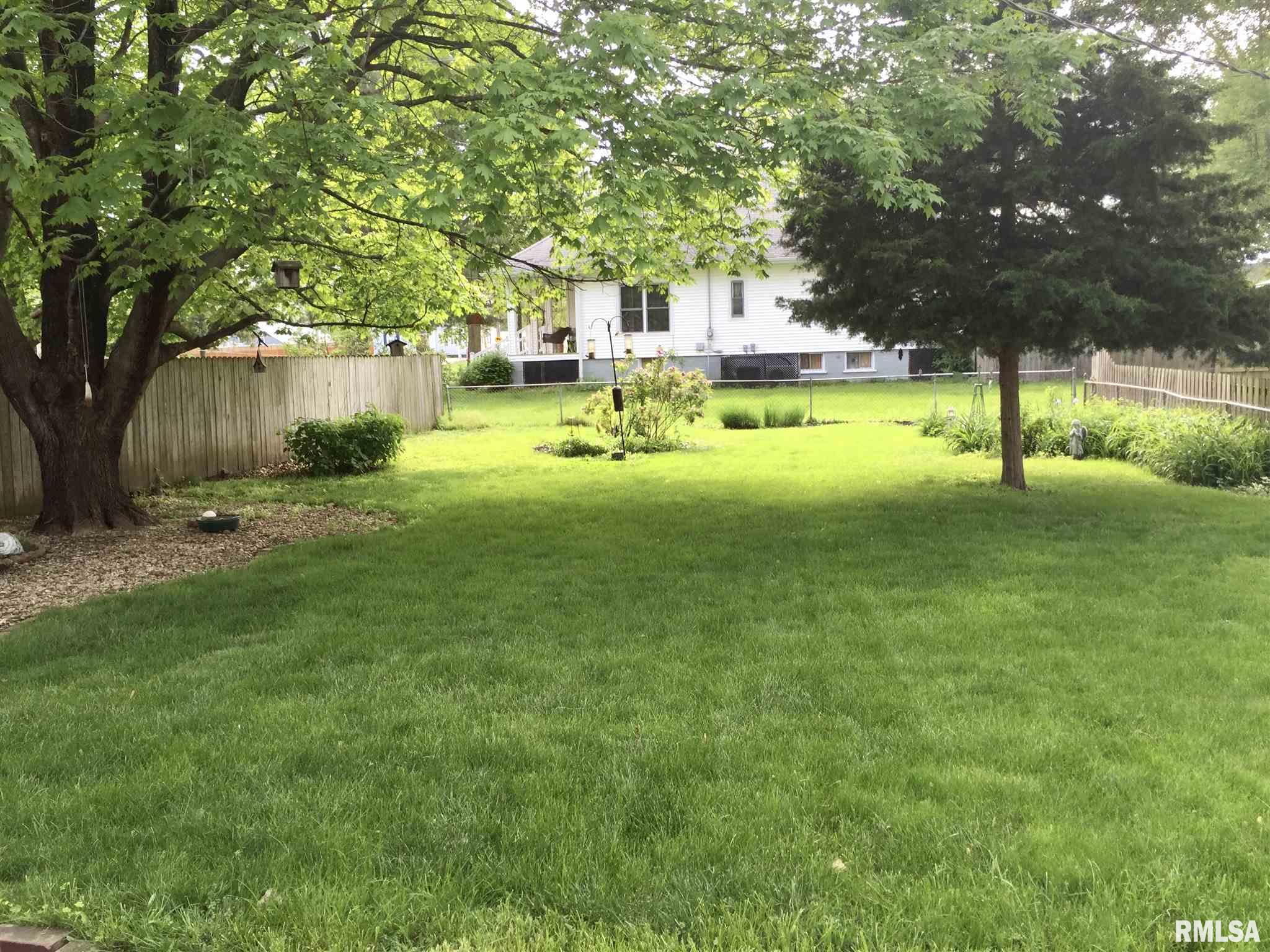 2957 South 3rd Street Springfield, IL 62703 - Photo 8 of 9
