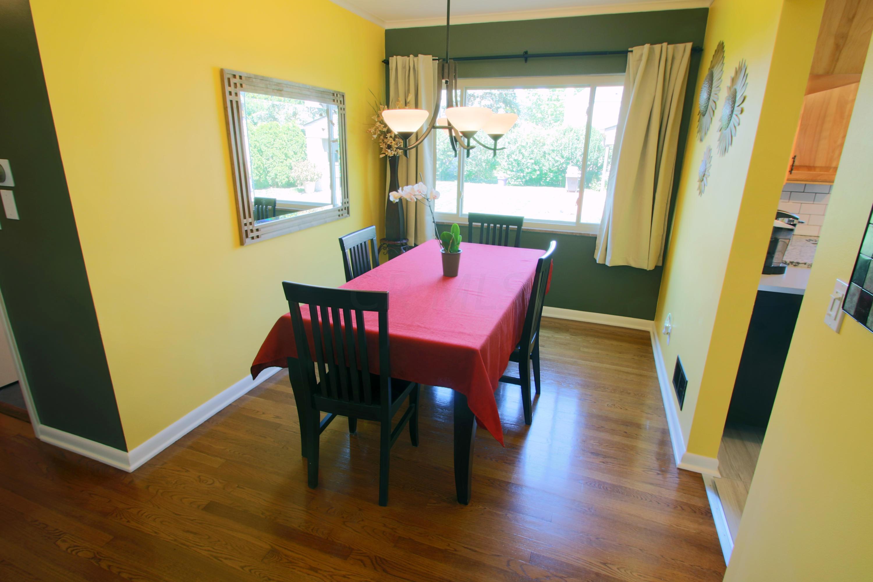2639 Chester Road Upper Arlington, OH 43221 - Photo 12 of 36