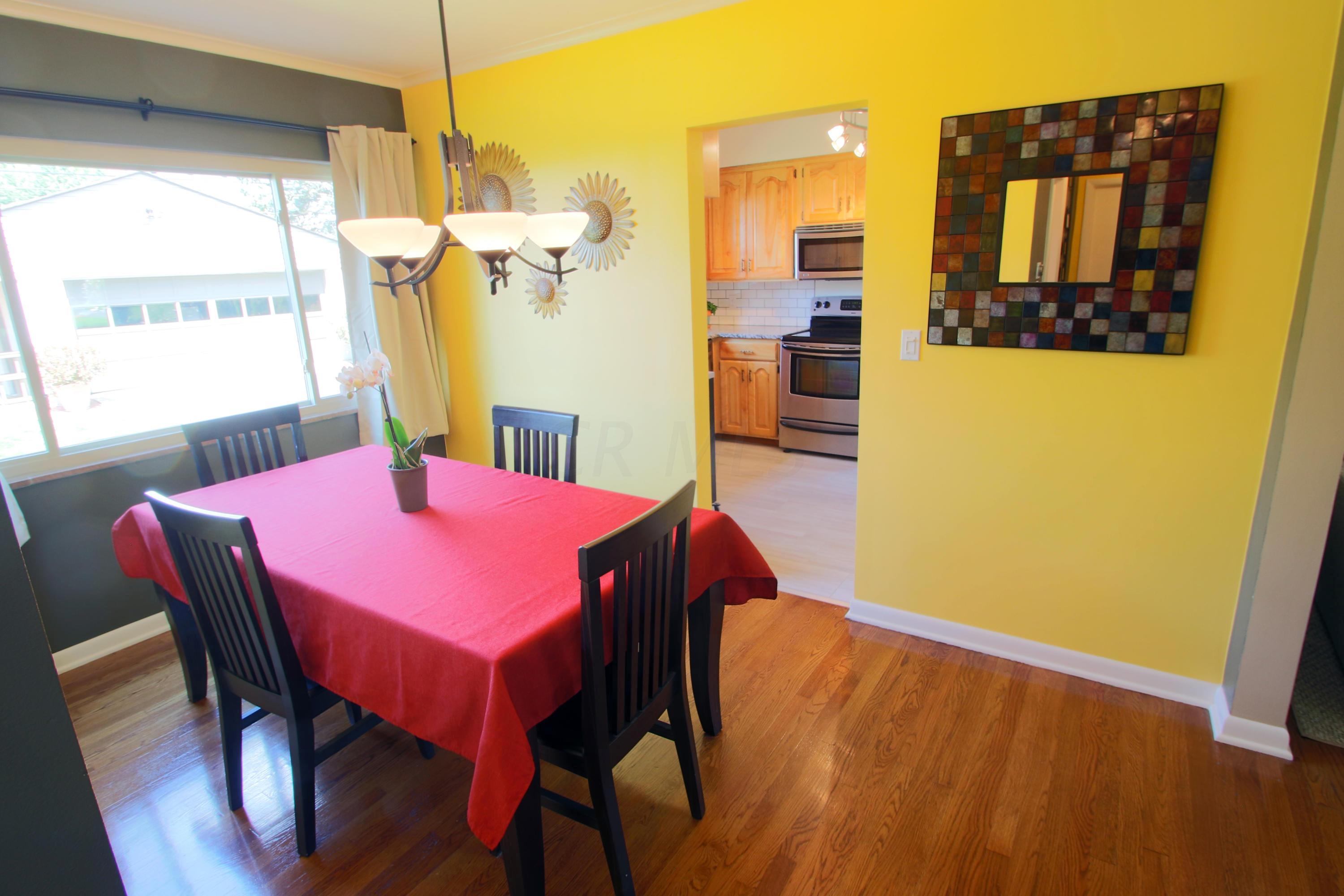 2639 Chester Road Upper Arlington, OH 43221 - Photo 10 of 36