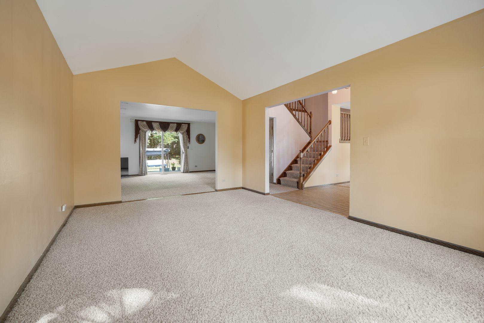 565 Rutgers Lane Elk Grove Village, IL 60007 - Photo 7 of 35 Gallery Image 7