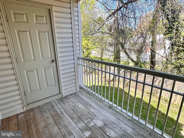 $379,900 | 7528 Coxton Court, Unit 103, Alexandria, VA 22306