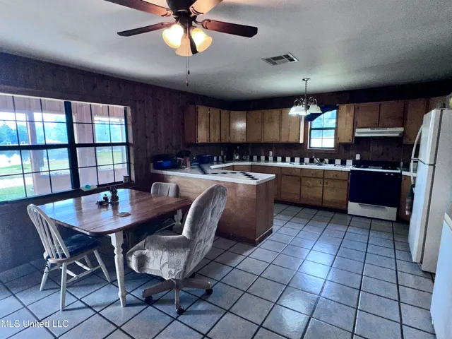 $360,000 | 609 County Road 333, McCarley, MS 38943