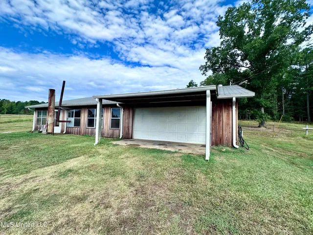 $360,000 | 609 County Road 333, McCarley, MS 38943