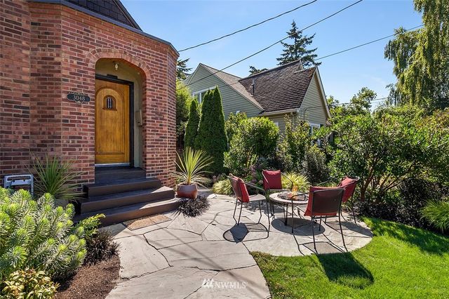 $1,089,000 | 3048 29th Avenue West, Seattle, WA 98199