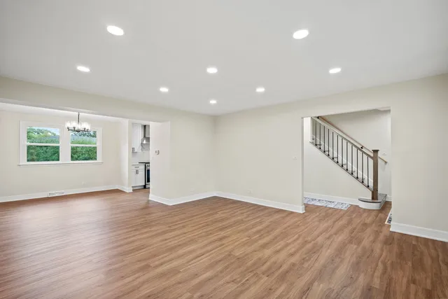 $665,000 | 2024 East Wintergreen Avenue, Mount Prospect, IL 60056