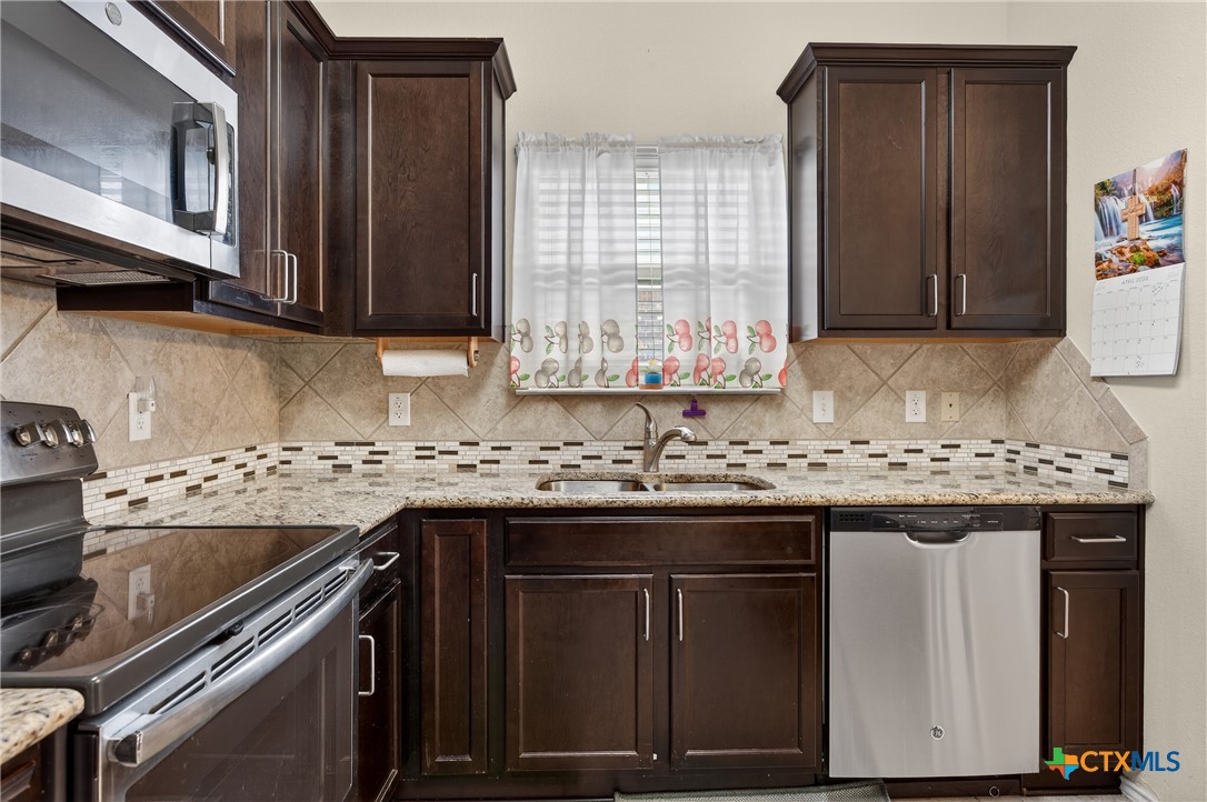 6801 Mustang Creek Road Killeen, TX 76549 - Photo 8 of 47