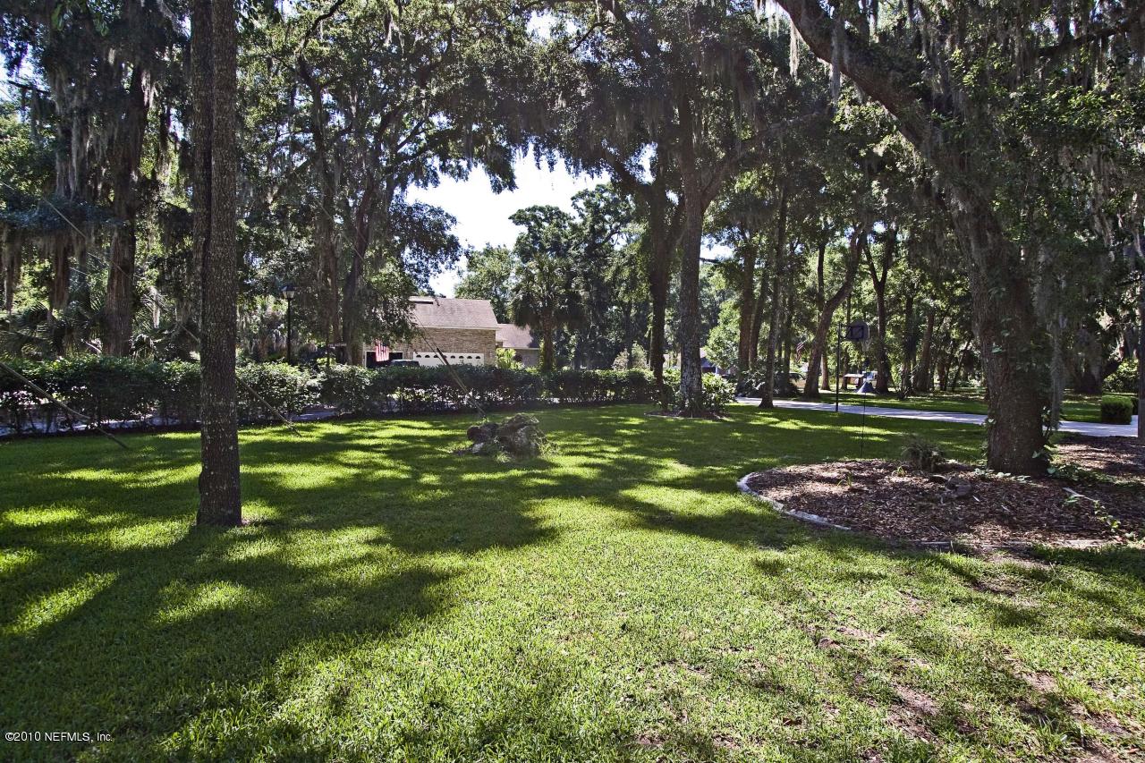 2060 Kings Road Jacksonville Beach, FL 32250 - Photo 3 of 22 Front Yard