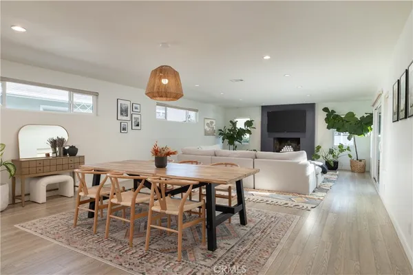 $1,385,000 | 6242 East Pageantry Street, Long Beach, CA 90808
