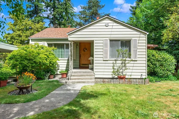 $549,950 | 236 Southwest 131st Street, Burien, WA 98146