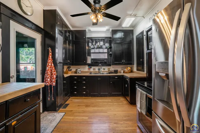 $254,900 | 1327 Southwest College Avenue, Topeka, KS 66604