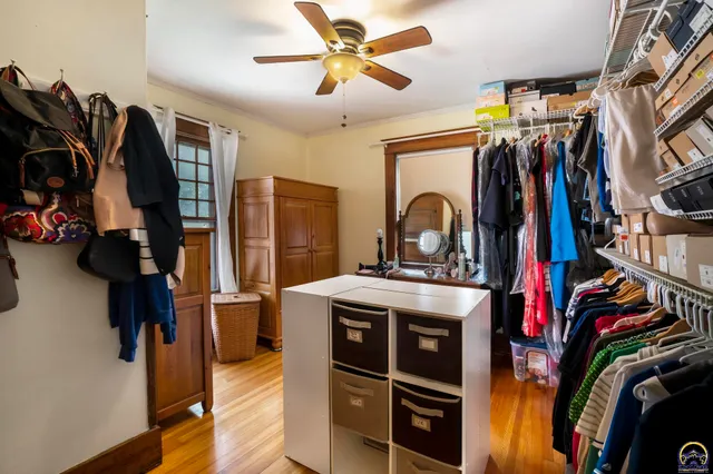 $254,900 | 1327 Southwest College Avenue, Topeka, KS 66604