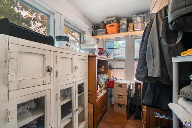 $254,900 | 1327 Southwest College Avenue, Topeka, KS 66604